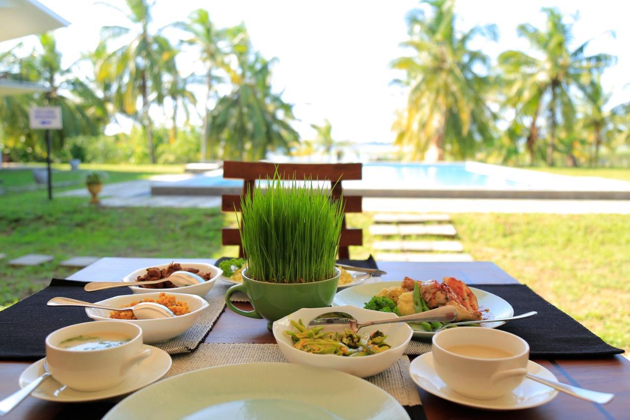 Tara Watergate Hotel Tissamaharama Buitenkant foto